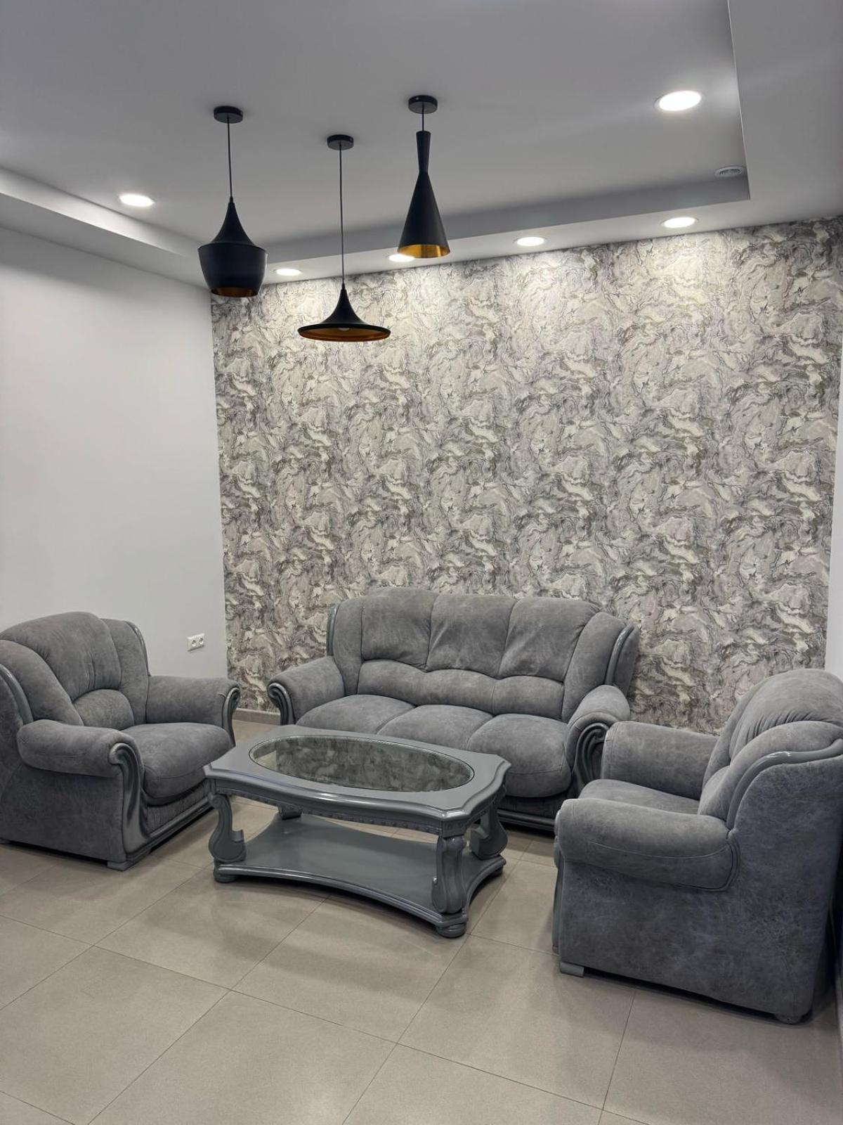 Lux Plaza P'arak'ar